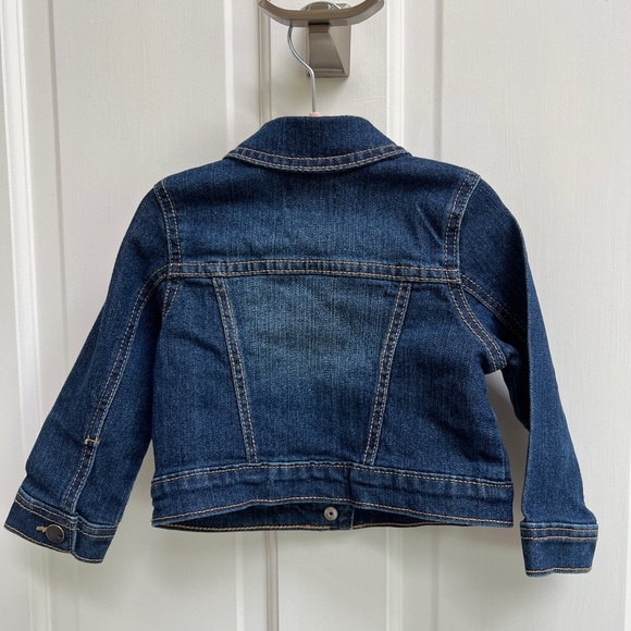 The Children’s Place 12-18M Denim Gender Neutral Jean Jacket - Picture 2 of 4